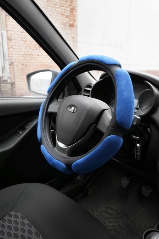 Спонжевая оплетка руля AVS SP-426M-BL ( размер M, синий) - Серия "Sponge" фото 6