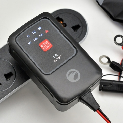 Автоматическое зарядное устройство для 6 и 12 вольтовых АКБ, BERKUT BC-01A (9 стадий зарядки) фото 1