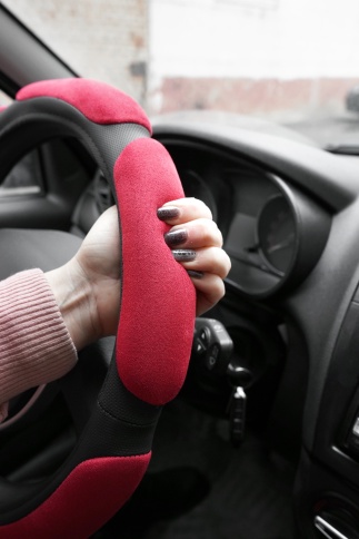 Спонжевая оплетка руля AVS SP-426M-RD ( размер M, красный) - Серия "Sponge" фото 5