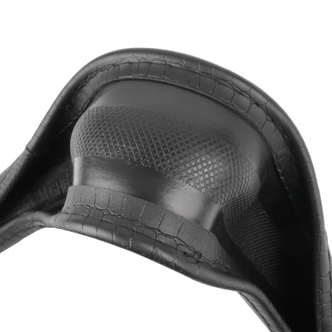 Оплетка на руль (нат. кожа) AVS GL-940M-B (размер M, черный) - Серия "Classic" фото 3