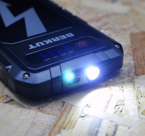 Пуско-зарядное устройство BERKUT JSL-9000 фото 4