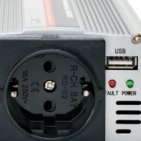 Автомобильный инвертор 24/220V AVS IN-1500W-24 фото 6