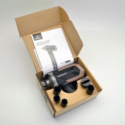 Аккумуляторный ударный гайковерт BERKUT Specialist WAC-700 фото 9