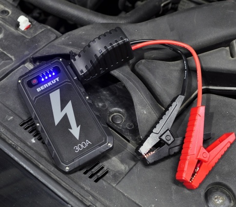 Пуско-зарядное устройство BERKUT JSL-9000 фото 3
